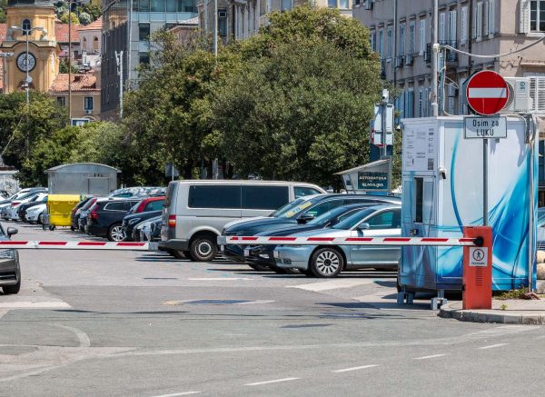 parking Riva-1