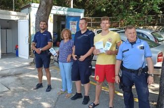 policija info punkt (1) policija info punkt (1)