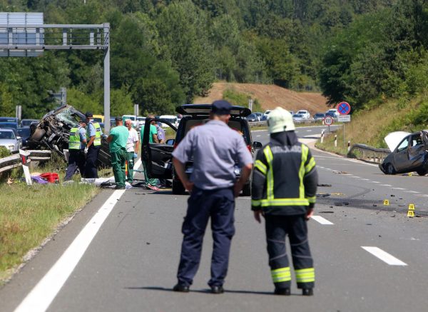 U prometnoj nesreći na autocesti A1 poginula jedna osoba, više ih je ozlijeđeno