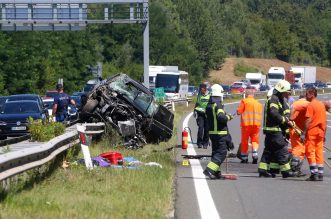 U prometnoj nesreći na autocesti A1 poginula jedna osoba, više ih je ozlijeđeno U prometnoj nesreći na autocesti A1 poginula jedna osoba, više ih je ozlijeđeno