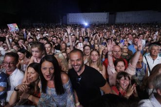 Severina održala koncert na Ljetnoj pozornici u Opatiji Severina održala koncert na Ljetnoj pozornici u Opatiji