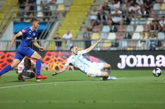 Rijeka: HNK Rijeka i NK Slaven Belupo sastali se u u 5. kolu Prve HNL