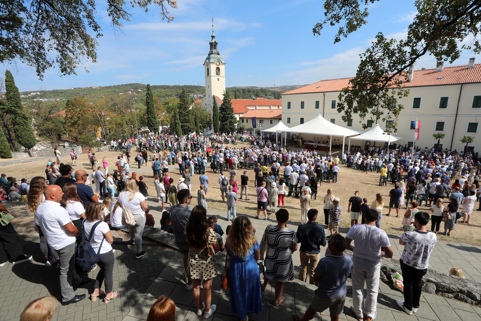 Premijer Plenković na misi u Svetištu Majke Božje Trsatske povodom blagdana Velike Gospe