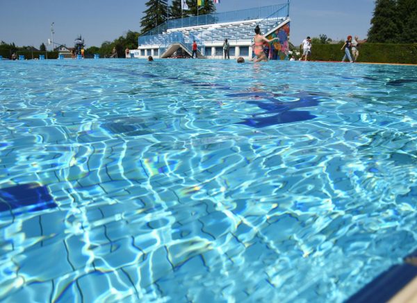 Bjelovar: Otvorenjem Gradskih bazena počela je nova kupališna sezona