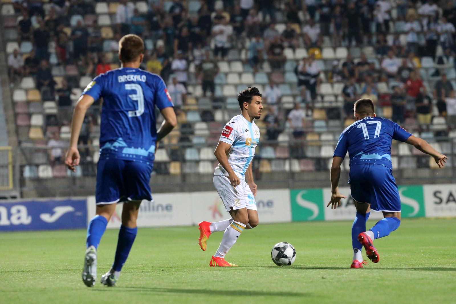 Rijeka i Varazdin sastali se u 7. kolu SuperSport HNL-a Rijeka i Varazdin sastali se u 7. kolu SuperSport HNL-a