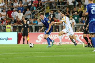 Rijeka i Varazdin sastali se u 7. kolu SuperSport HNL-a Rijeka i Varazdin sastali se u 7. kolu SuperSport HNL-a