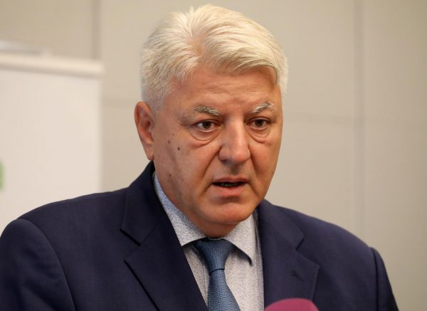 Rijeka: Konferencija za medije župana Zlatka Komadine