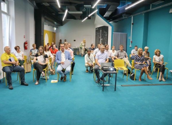 Završna-konferencija-projekta-„Izgradnja-komunalne-infrastrukture-u-Poduzetničkoj-zoni-Bodulovo“-1