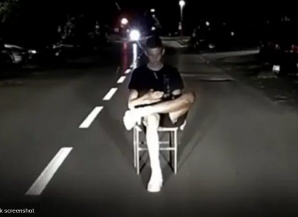 dječak mobitel vozač tiktok