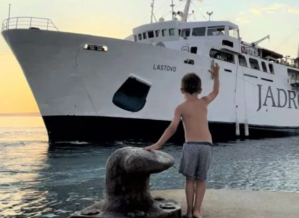 jadrolinija dječak brog instagram jadrolinija