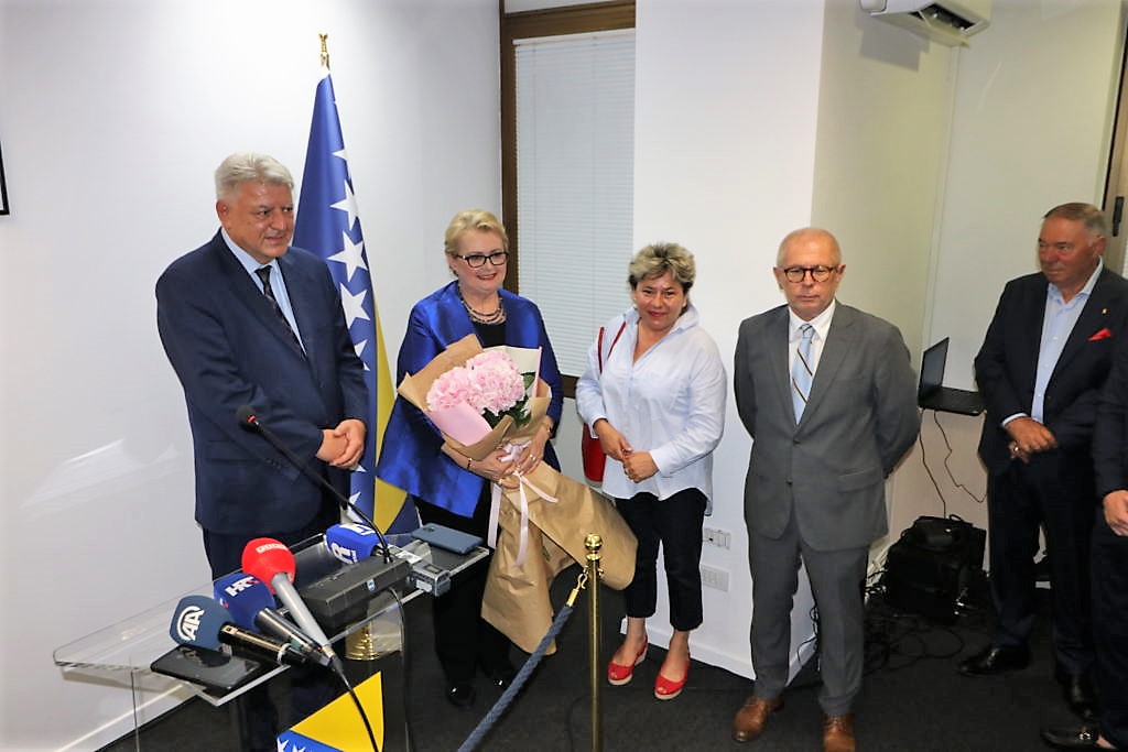 konzulat bih 8