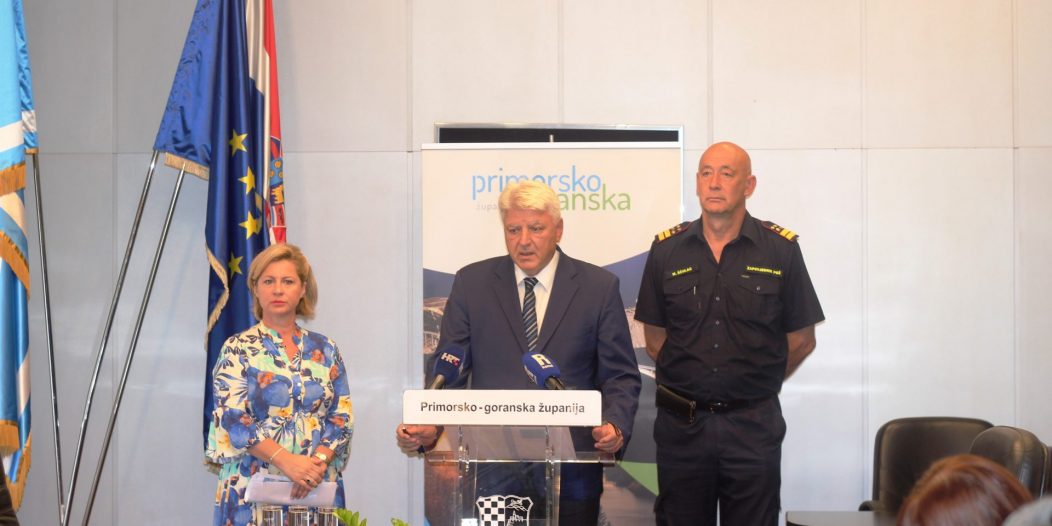 naslovna naslovna