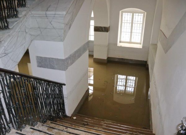 Obilazak-Art-kvarta-u-Benčiću-nakon-velike-poplave-i-kiše_2909-22