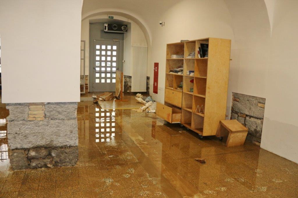 Obilazak-Art-kvarta-u-Benčiću-nakon-velike-poplave-i-kiše_2909-8
