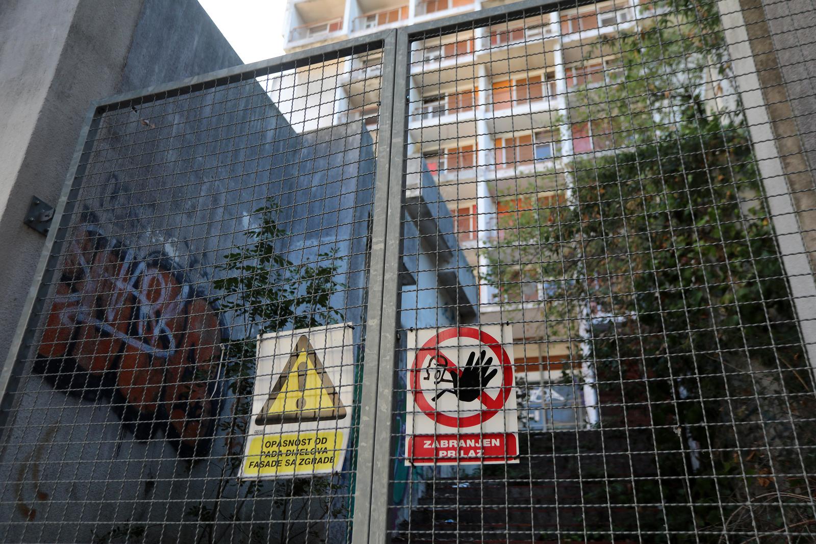 Rijeka: Nekadašnji neboder HŽ-a, koji sada pripada Sveučilištu, iz dana u dan propada Rijeka: Nekadašnji neboder HŽ-a, koji sada pripada Sveučilištu, iz dana u dan propada