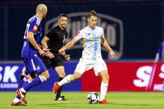 Dinamo i Rijeka sastali se u 8. kolu SuperSport HNL-a Dinamo i Rijeka sastali se u 8. kolu SuperSport HNL-a