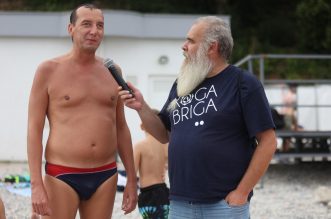 Osmo izdanje humanitarnog plivačkog maratona “Koga briga”, zaplivao i gradonačelnik Filipović Osmo izdanje humanitarnog plivačkog maratona “Koga briga”, zaplivao i gradonačelnik Filipović