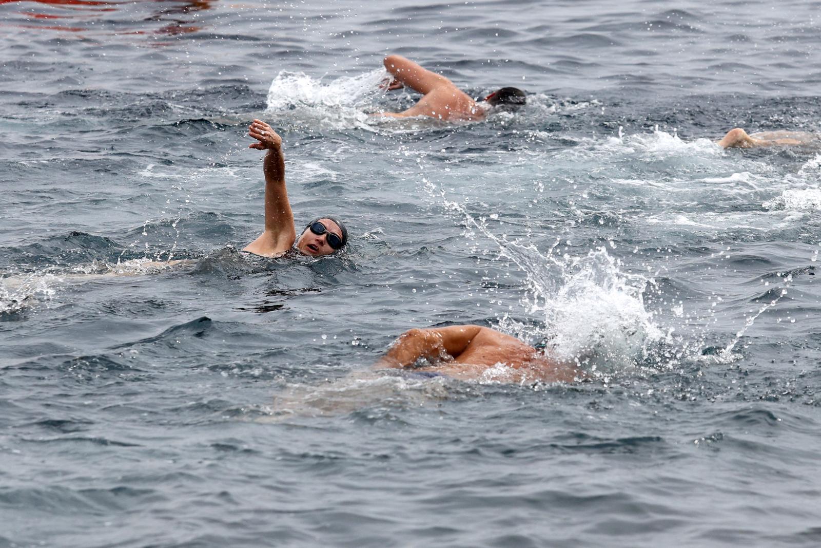 Osmo izdanje humanitarnog plivačkog maratona “Koga briga”, zaplivao i gradonačelnik Filipović Osmo izdanje humanitarnog plivačkog maratona “Koga briga”, zaplivao i gradonačelnik Filipović
