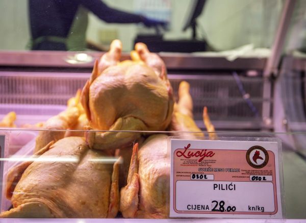 Potrošačka košarica, cijene proizvoda na tržnici u Puli