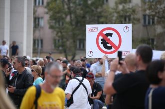 Zagreb: Održan prosvjed “Dajemo vam otkaz” ispred sjedišta HDZ-a Zagreb: Održan prosvjed “Dajemo vam otkaz” ispred sjedišta HDZ-a