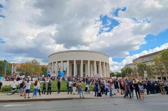 Zagreb: Održan prosvjed “Dajemo vam otkaz” ispred sjedišta HDZ-a Zagreb: Održan prosvjed “Dajemo vam otkaz” ispred sjedišta HDZ-a