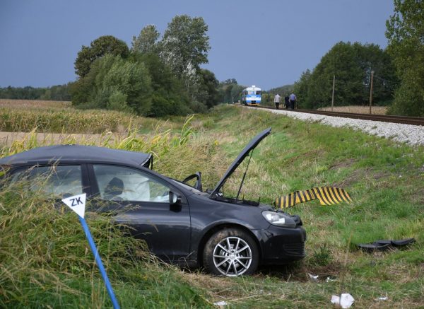 Bolfan: Potpuno uništen automobil u kojem su poginuli žena i dvoje djece