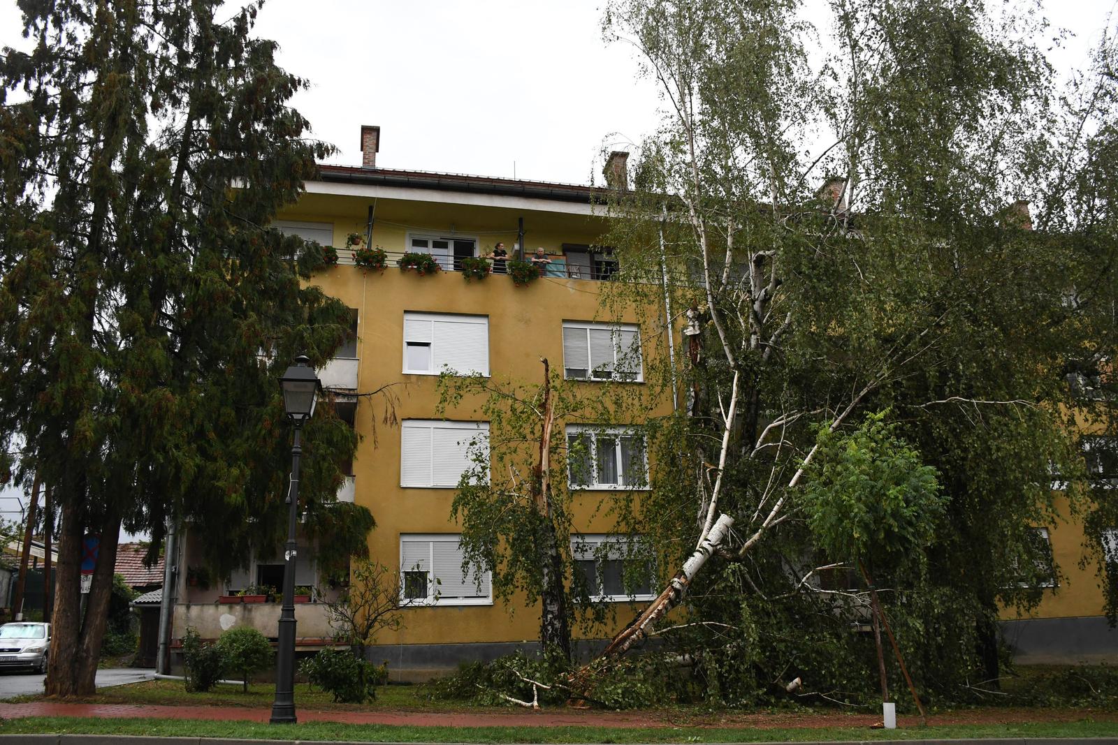Olujno nevrijeme poharalo Čazmu Olujno nevrijeme poharalo Čazmu