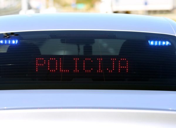 Pirovac: Policija provodi akciju 24-satnog poja?anog nadzora brzine s presreta?ima