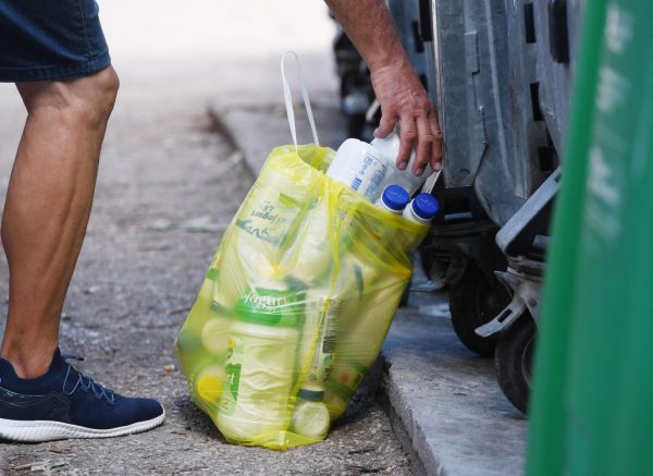 Uvođenjem eura odredila se i cijena povratne naknade za plastičnu ambalažu