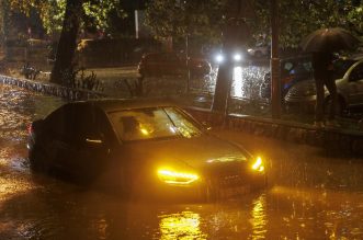 Riječka Fiumara nakon obilne kiše potpuno potopljena, automobili ostali zarobljeni u vodi Riječka Fiumara nakon obilne kiše potpuno potopljena, automobili ostali zarobljeni u vodi