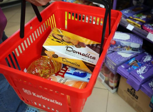 Najavljeno smanjenje PDV-a na brojne proizvode i usluge, hranu, plin, higijenske uloške…