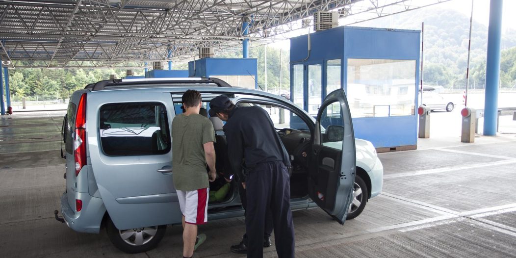 Macelj: Granična policija pronašla u automobilu turista iz Njemačke manju količinu marihuane Macelj: Granična policija pronašla u automobilu turista iz Njemačke manju količinu marihuane