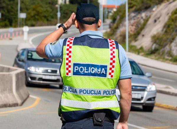 Policija promet -13