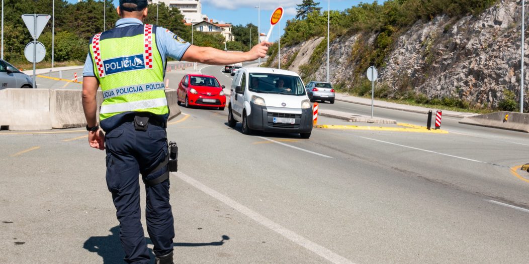 Policija promet -20 Policija promet -20