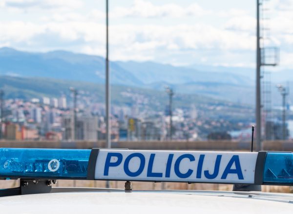 Policija promet -37