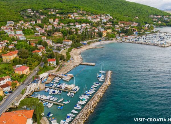ičići luka visit croatia