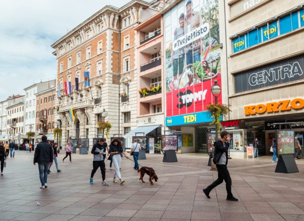 ilustrativna Rijeka jesen korzo-5