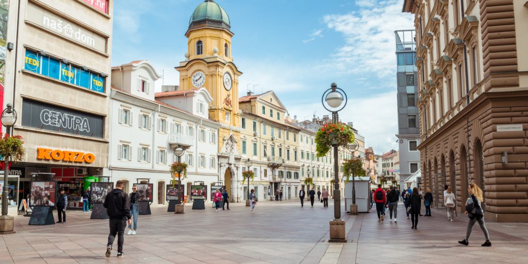 ilustrativna Rijeka jesen korzo-6 ilustrativna Rijeka jesen korzo-6