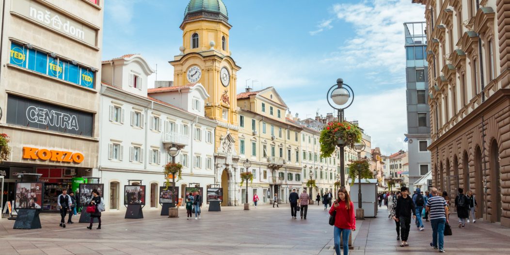 ilustrativna Rijeka jesen korzo-7 ilustrativna Rijeka jesen korzo-7
