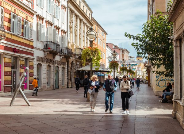 ilustrativna Rijeka jesen korzo-9