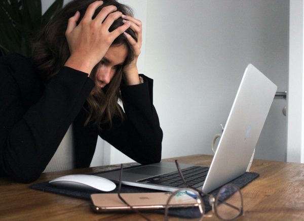 internet laptop unsplash elisa-ventur internet laptop unsplash elisa-ventur