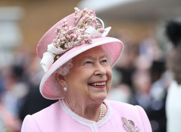 queen-elizabeth-net-worth-jpg