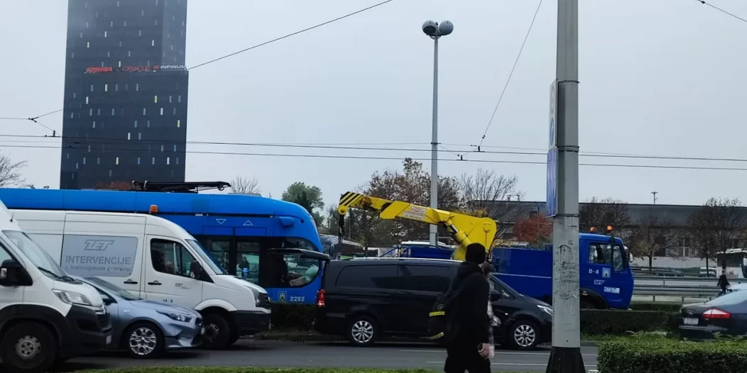 tramvaj tramvaj