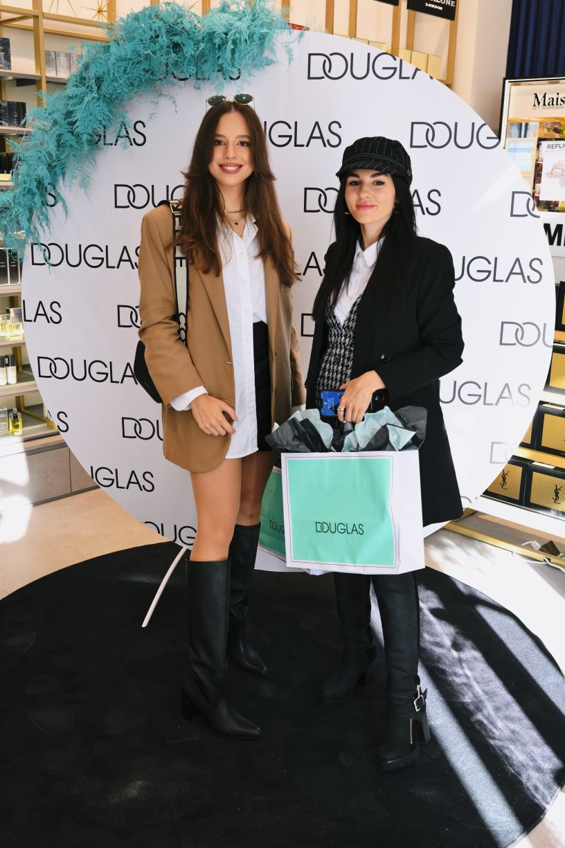 Dora Polić i Cindy Sabolčec Dora Polić i Cindy Sabolčec