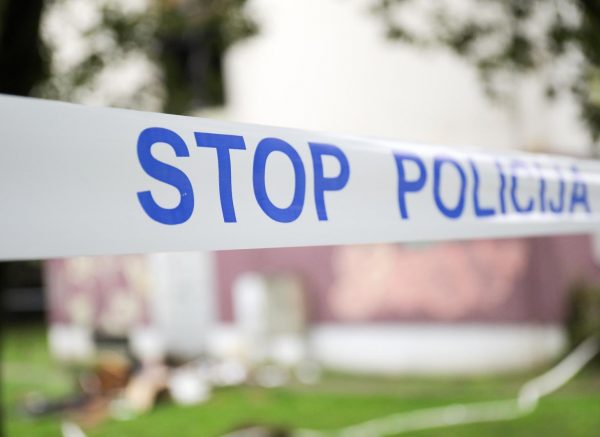 Zagreb: Policijski očevid nakon požara u Trnskom, jedna osoba smrtno stradala