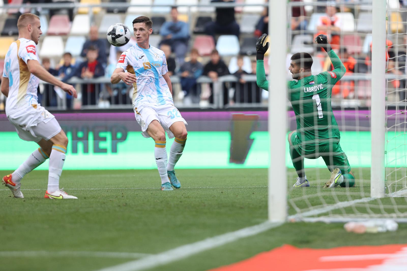 Rijeka: HNK Rijeka i HNK Hajduk u 11. kolu Prve HNL