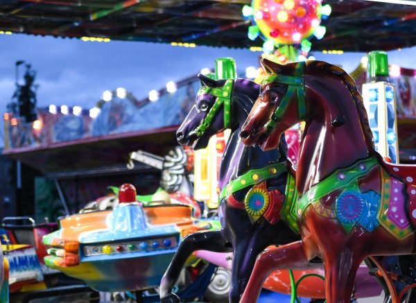 Zagreb: Svjetla lunaparka postavljenog kod Velesajma
