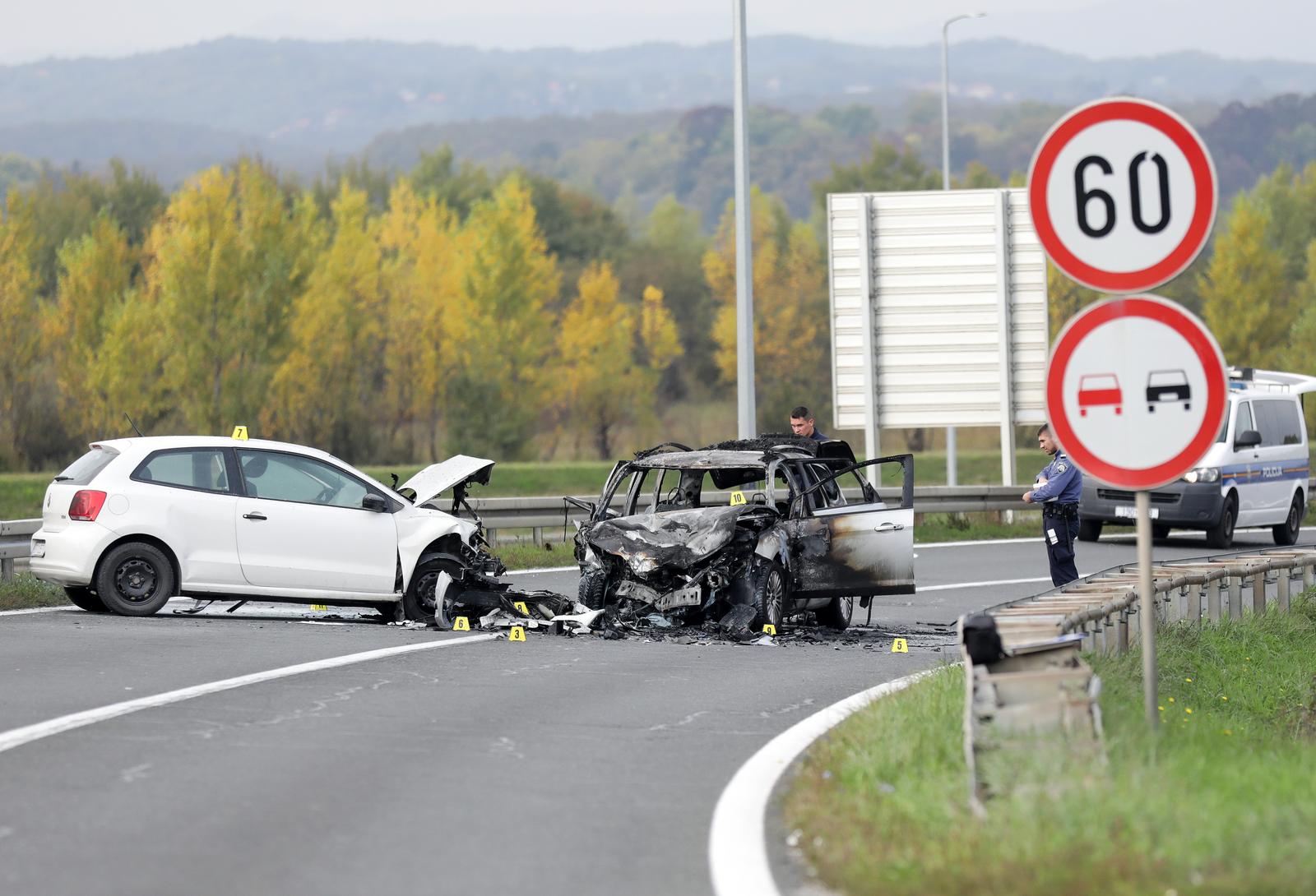 Zagreb: U prometnoj nesreći izgorio jedan automobil Zagreb: U prometnoj nesreći izgorio jedan automobil