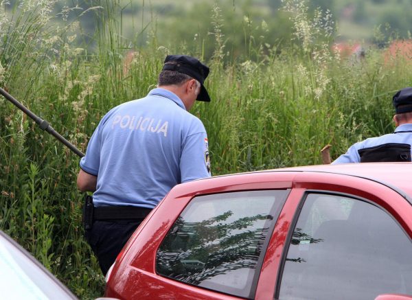 Duga Resa: Policijski o?evid na mjestu gdje je dolo do pucnjave