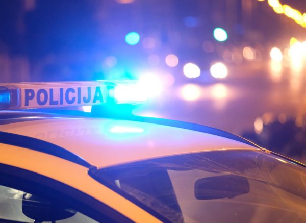 Prometna nesreća između motora i osobnog vozila u Ulici Donje Svetice